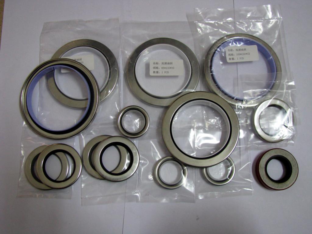 螺桿壓縮機(jī)轉(zhuǎn)子與機(jī)體，轉(zhuǎn)子與排氣軸承，不同軸度的轉(zhuǎn)子軸端間隙多少合適呢？